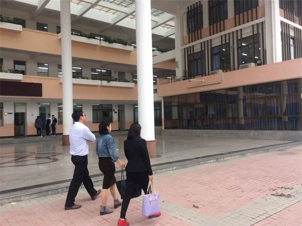 瓜子故事丨我因紅瓜子而自豪 瓜子故事丨我因紅瓜子而自豪